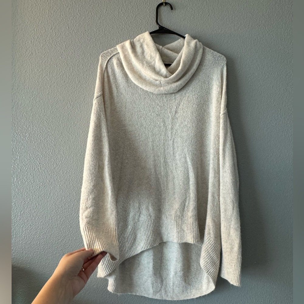 American Eagle sweater!
